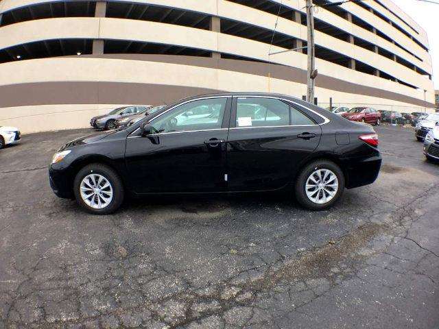 2017 Toyota Camry LE 4Dr Sedan
